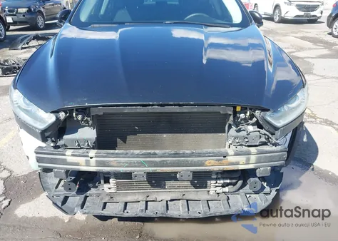 2015 Ford Fusion Energi Se Luxury z USA, uszkodzony, nr VIN 3FA6P0PU4FR247597